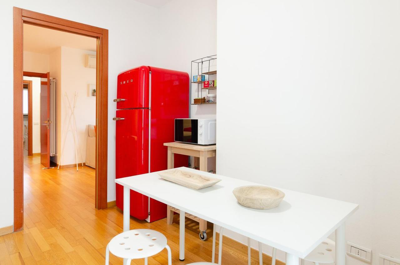 Park View Apartment - Milano Navigli エクステリア 写真